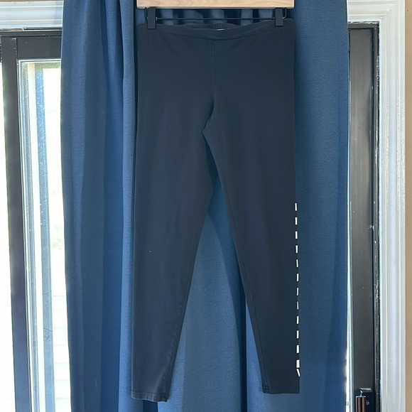 EUC Vans Checkerboard Leggings - Picture 13 of 14